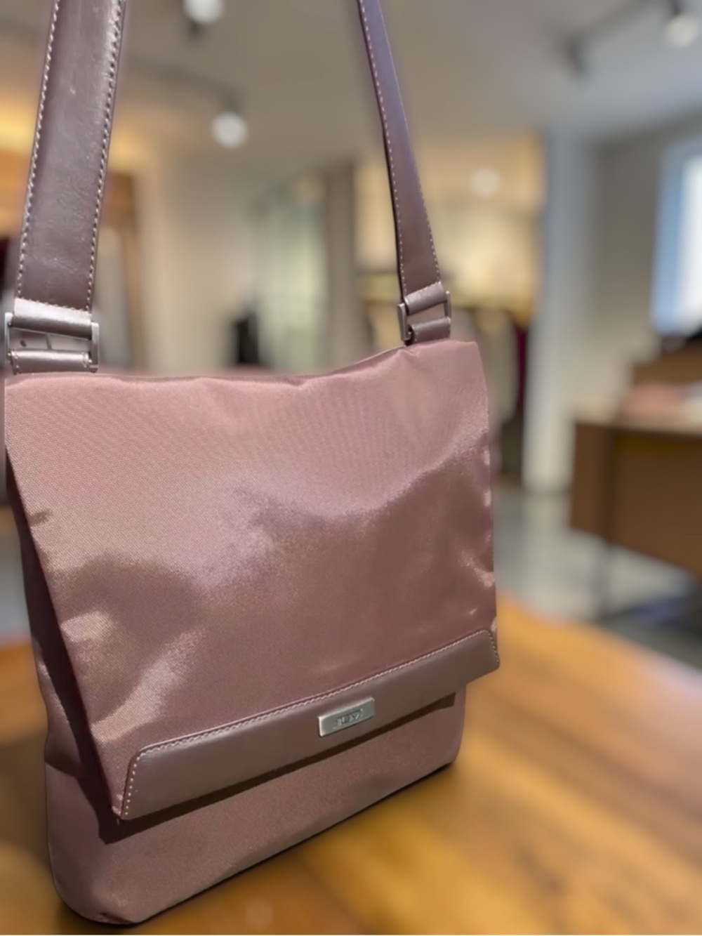 TUMI Gender Neutral Brown Nylon w/Leather Trim Messenger Crossbody Bag